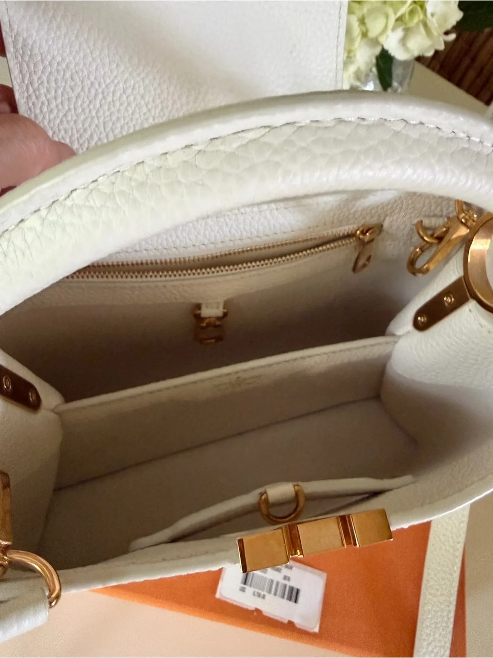Louis Vuitton Capucines BB Taurillon Snow.